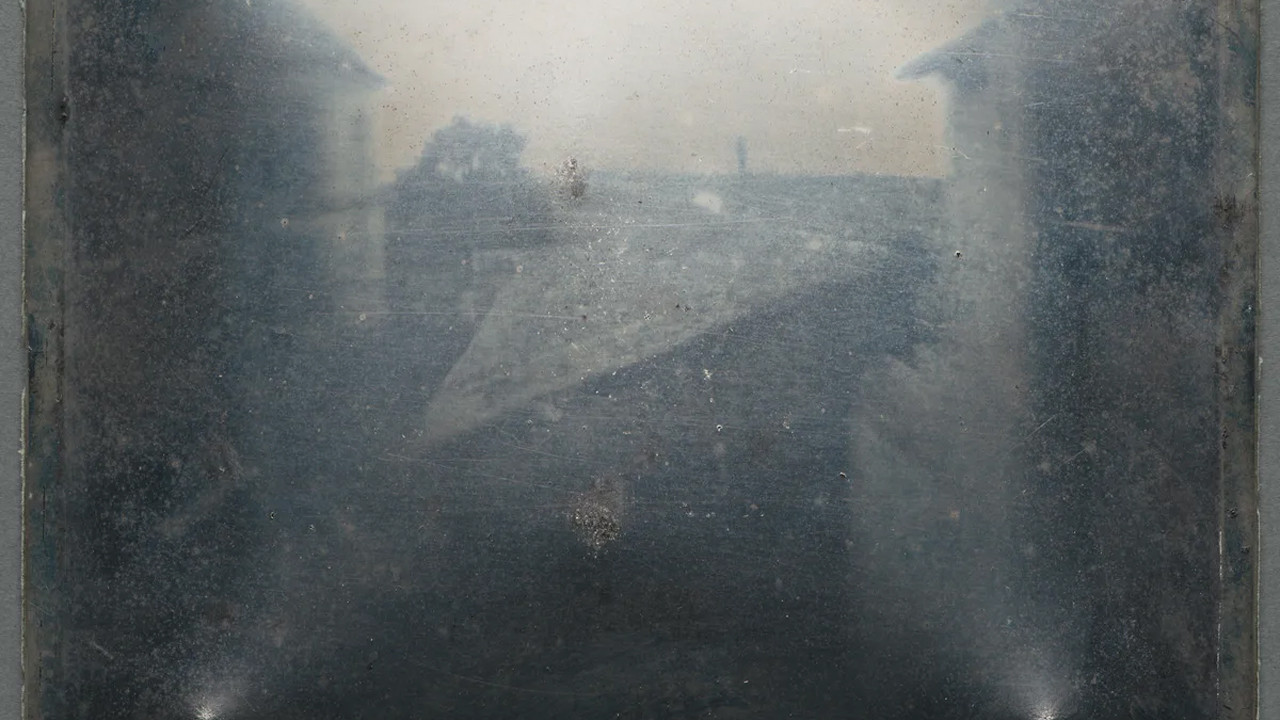 Bir pencere manzarasıyla başlayan devrim: Dünyanın ilk fotoğrafının hikayesi