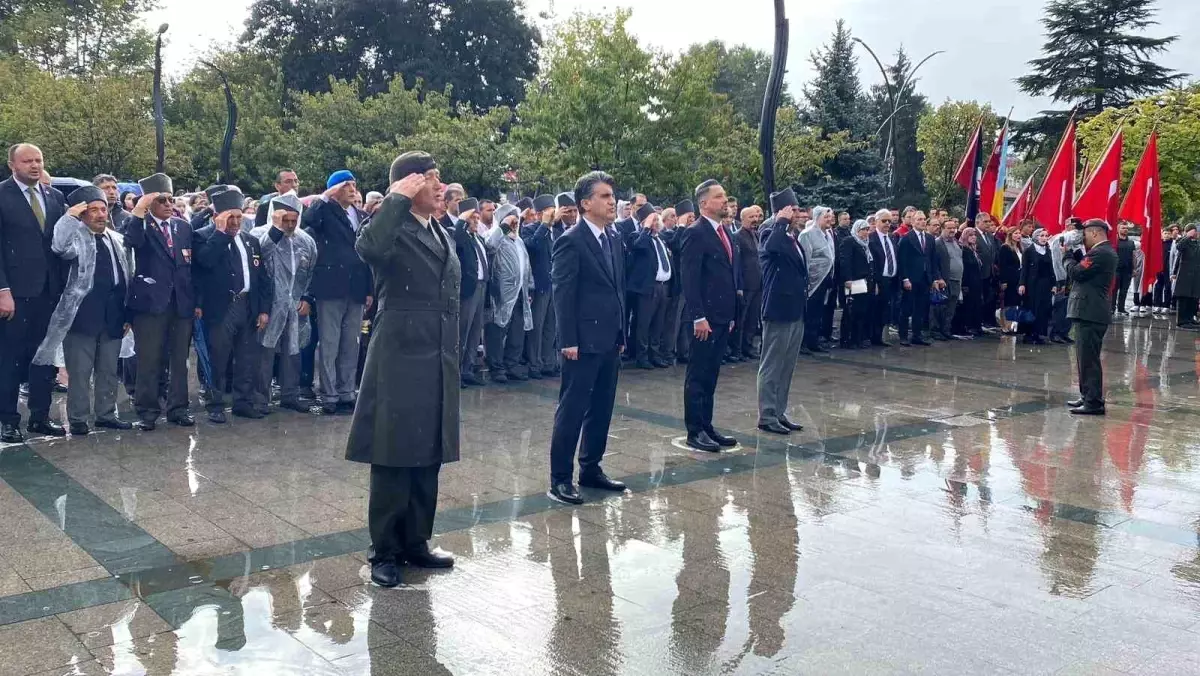 Gaziler Günü yağmur altında coşkuyla kutlandı