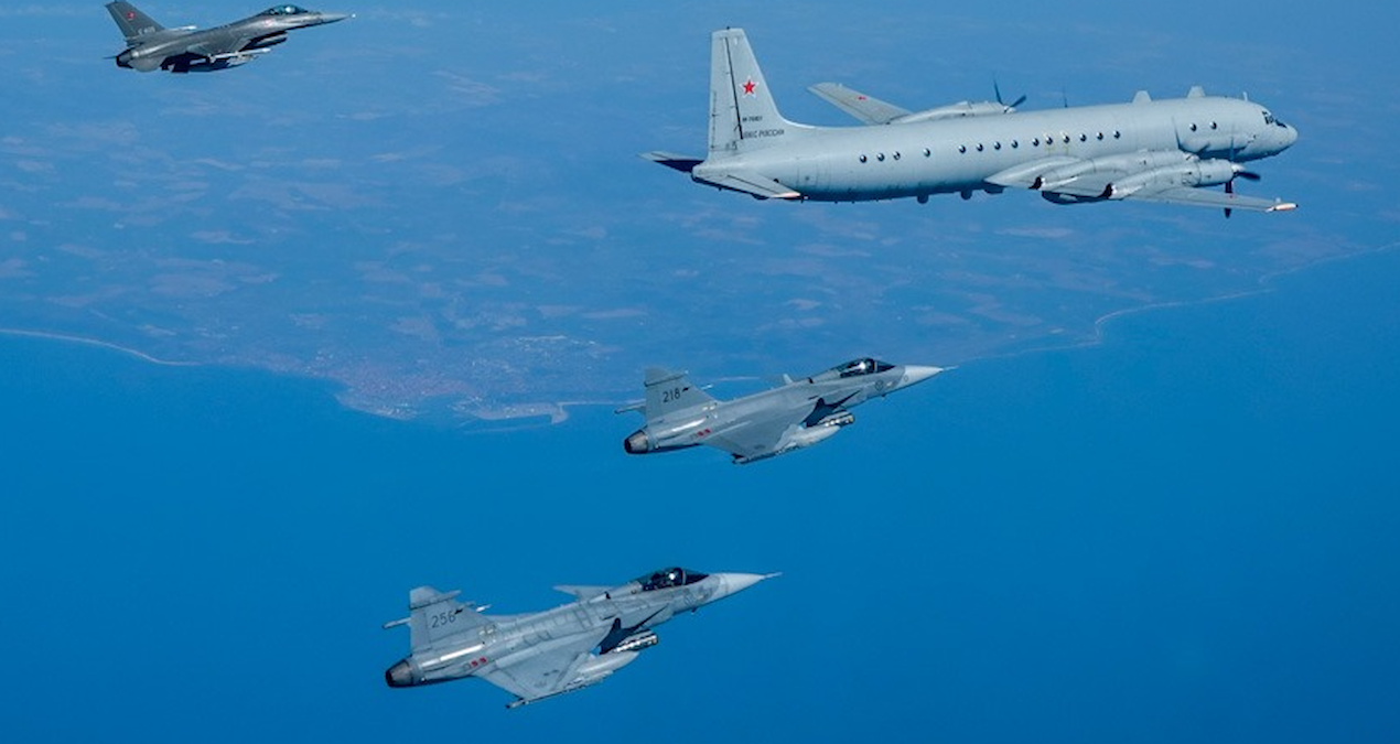 Rus uçakları Avrupa’ya girdi: Ordular ayağa kalktı, jetler devriyeye başladı