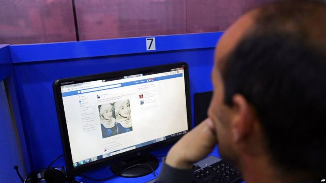 Taliban, ‘ahlaksızlığı engellemek’ gerekçesiyle interneti kesti