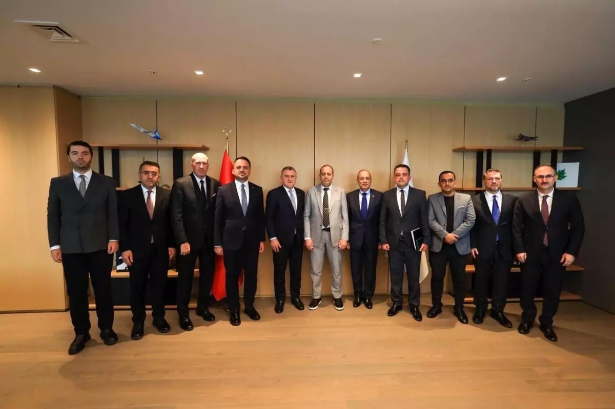 bakanlardan basketbol gelisim merkezi ziyareti bxMAsQt4