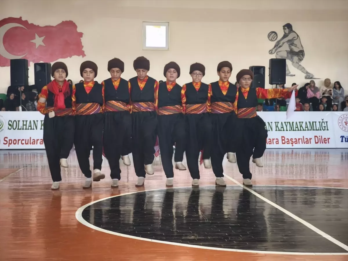 Cumhuriyet Bayramı Töreni Solhan’da Kutlandı