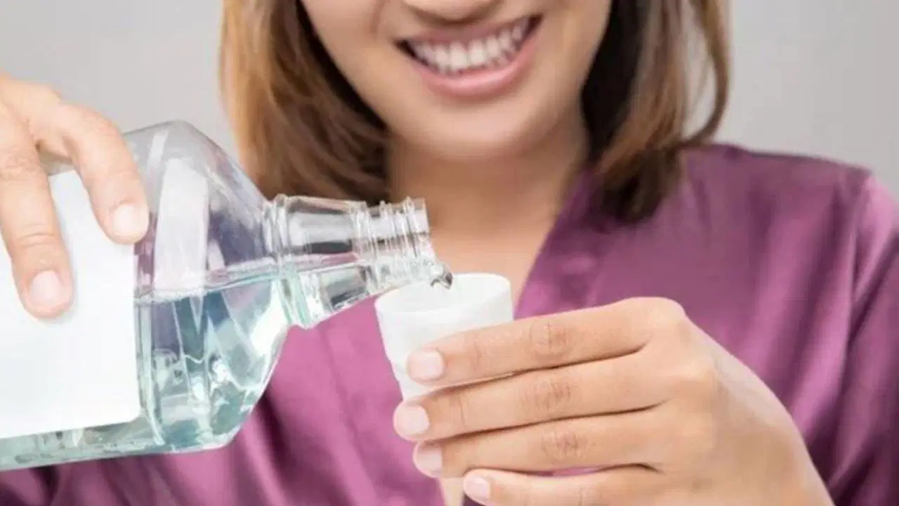 Gargara alışkanlığı yeniden sorgulanıyor: Yanlış kullanımda faydadan çok zarar olabilir