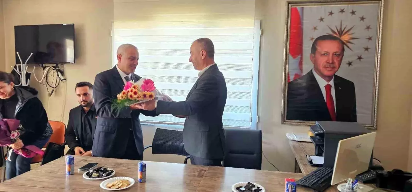 AK Parti Dikili İlçe Teşkilatında Görev Değişimi