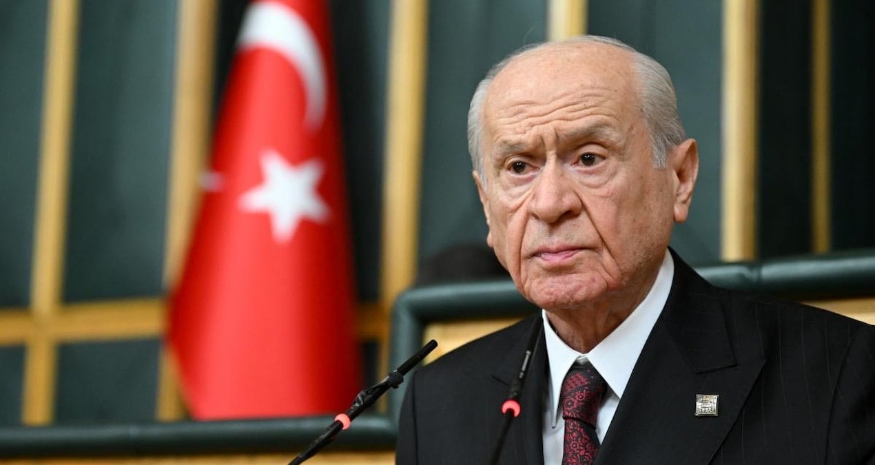 Bahçeli: Uçağın düşmesi elim olayının geri planındaki esrar perdesi kuşkusuz aydınlanacak