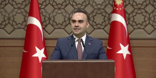 Bakan Kacır: 2 bin kilometre menzilli füze geliştirme programını sürdürüyoruz