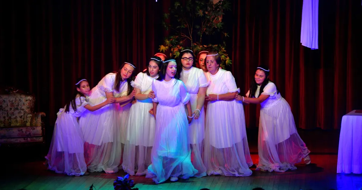 “Sevgi Elçileri” ilk kez Bornova’da sahnelendi