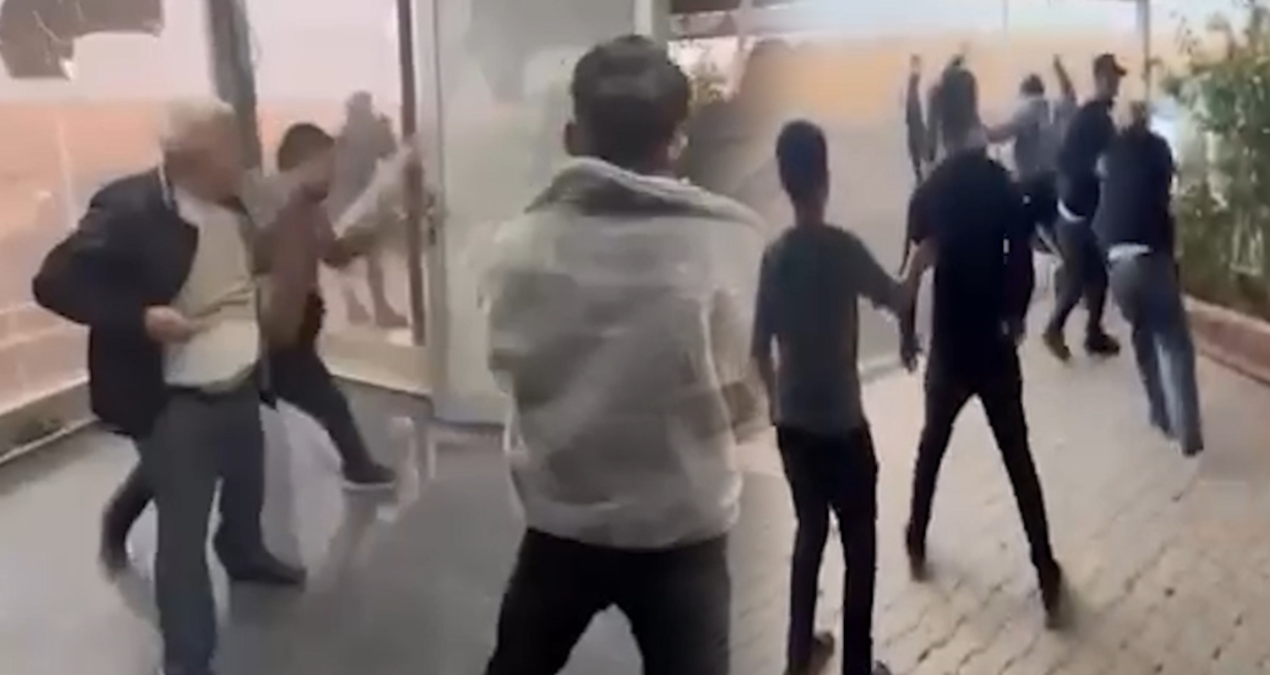 Yediemin otoparkında ücret kavgası: Gergin anlar kamerada!