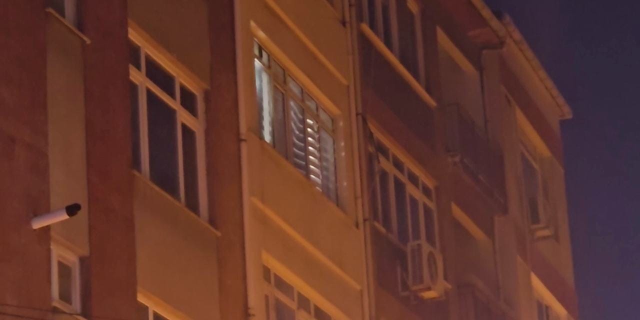 Kadıköy’ün en merkezi noktasında iki kişi ölü bulundu! Not da bıraktı