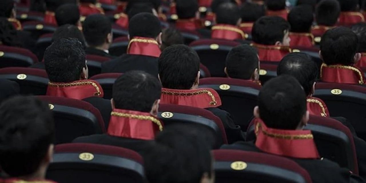 Savcı öldürülen adamın eşi ile sevgili oldu! İlişki görüntülerini de kaydettiği iddia edildi tekrar açığa alındı