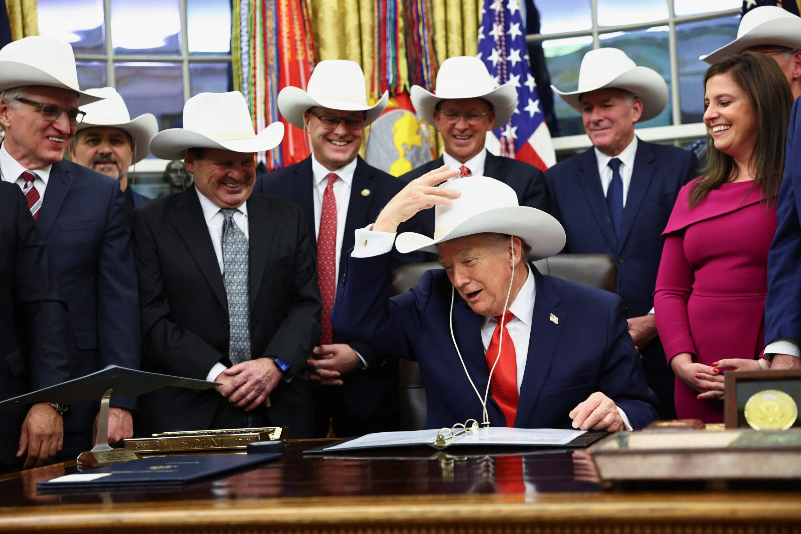 Trump yine Fed’i hedef aldı. “Ben akıllı bir sesim ve dinlenmeliyim”