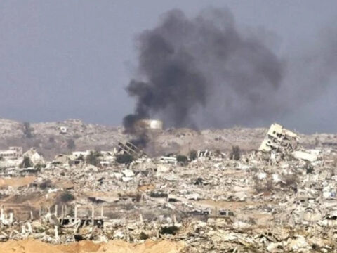 Israil ordusu gazzede bir camiyi hedef aldi A1tEnNry